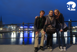 Stefan, Melanie, Karoline on a stroll through Stockholm