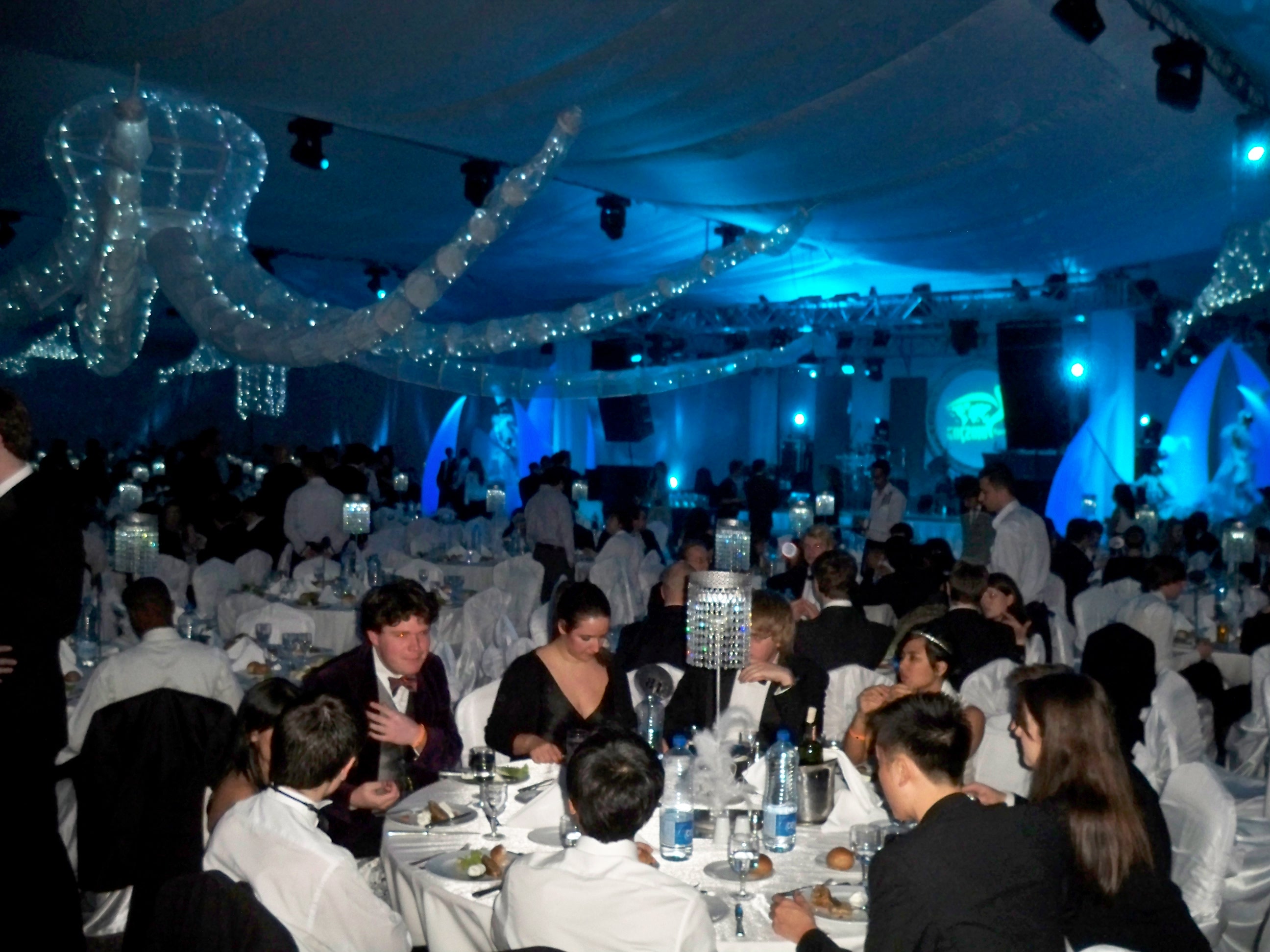 Koç Worlds 2010 - Ball Night Koç Worlds 2010 - Ball Night