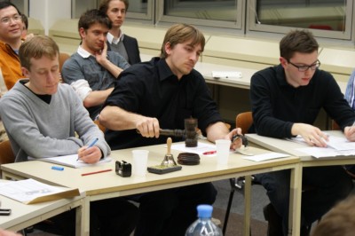 1. Wiener Debattierderby Präsidium Debatte 1