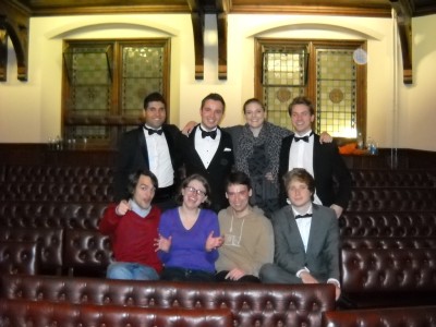 The funny group-picture of VDCH-Teams: Upper row: Rauad Abagela (Kiel), Henrik Maedler(Independent Judge, former IUB), Melanie Sindelar (DK Wien), Thomas Schäfer (Tilbury House) Lower row: Niels Schröter (Berlin), Isa Loewe (Mainz), Jonas Werner (Berlin), Janni Hinselmann (now in Bristol) The funny group-picture of VDCH-Teams: Upper row: Rauad Abagela (Kiel), Henrik Maedler(Independent Judge, former IUB), Melanie Sindelar (DK Wien), Thomas Schäfer (Tilbury House) Lower row: Niels Schröter (Berlin), Isa Loewe (Mainz), Jonas Werner (Berlin), Janni Hinselmann (now in Bristol)