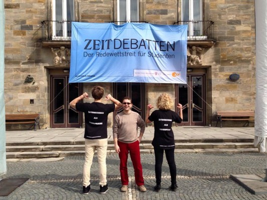 ZEIT_Debatte_Bayreuth_Maerz2015_FelixRomanAnja_2